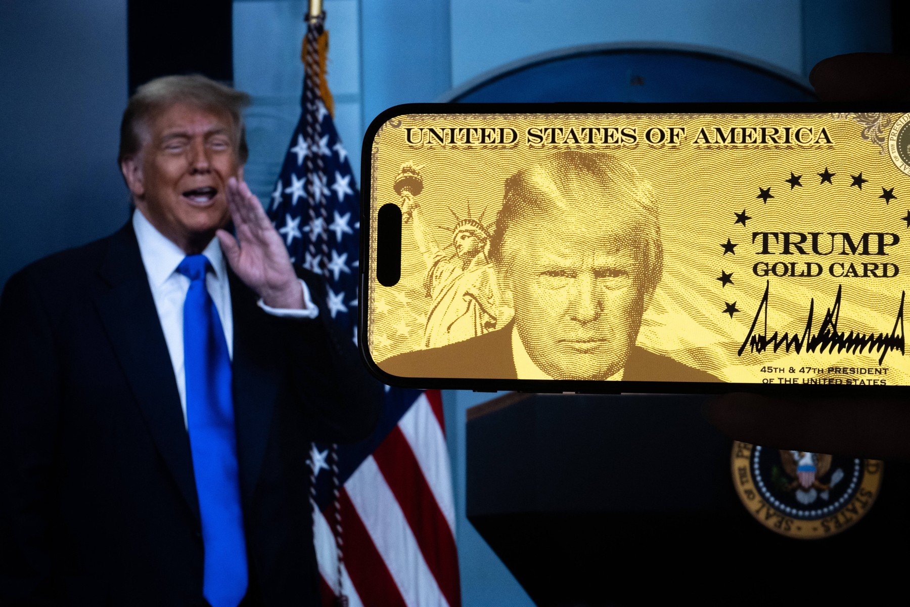Statisíce lidí už zaplatily desítky milionů dolarů za Trumpův mobil, který neexistuje