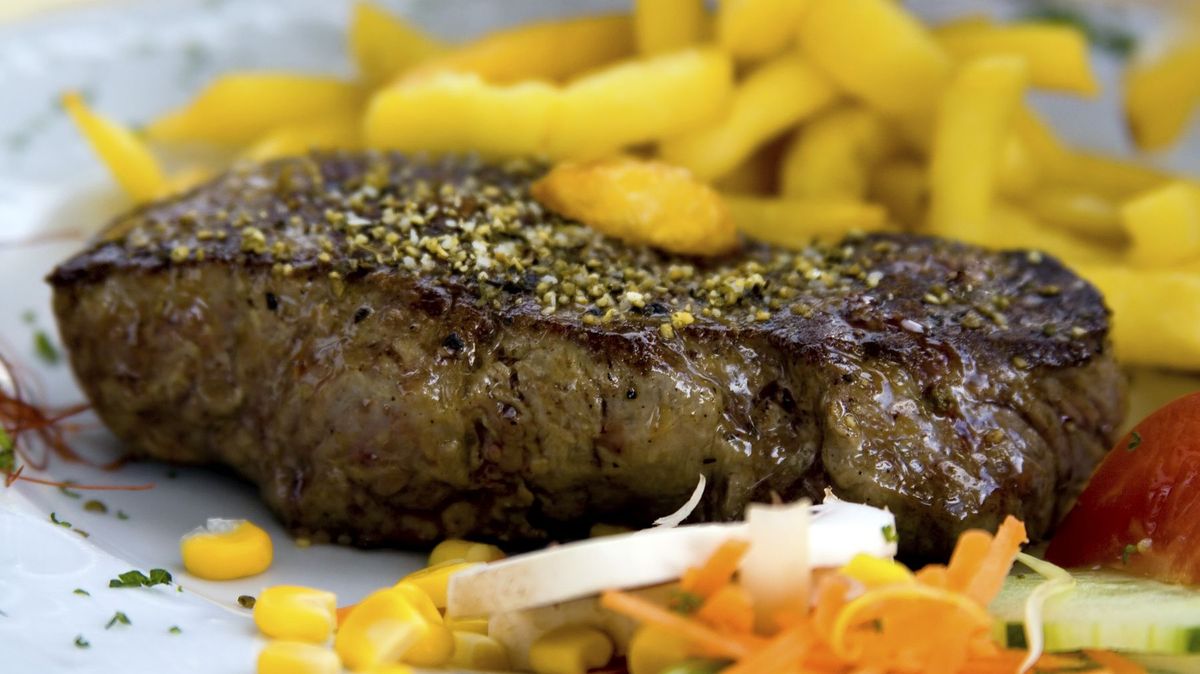 Drahé steaky řeší Trumpovi nejvyšší poradci