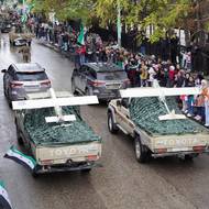 Jedna z menších přehlídek v přístavu Latakie na severu země.