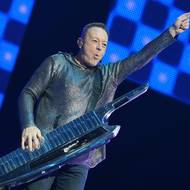 Michal Dvořák nástrojem a pozdravem