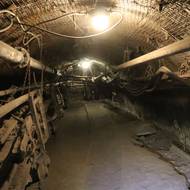 Těžba končí, nasvědčuje tomu i klid v chodbách před poruby. 