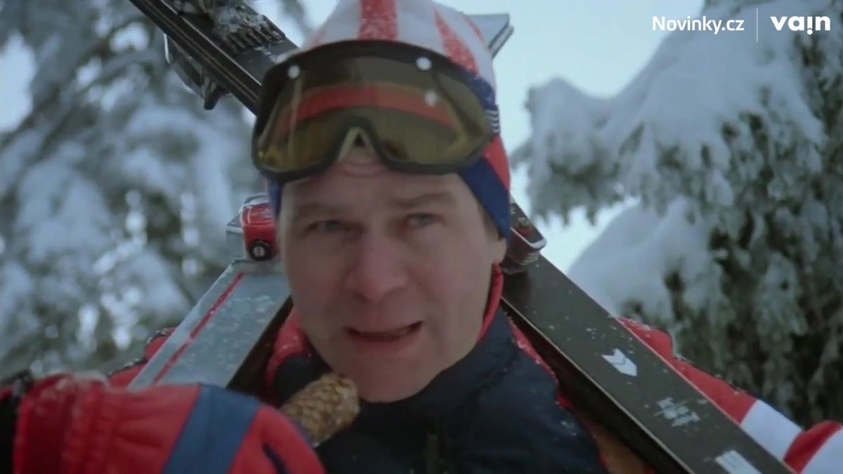 Macinka chce jen klid a nohy v teple. Nemá ani jedno