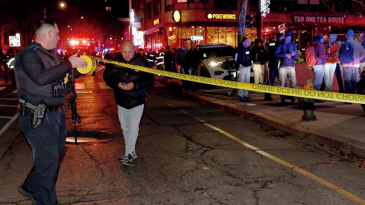 Střelba na prestižní univerzitě v USA: Nejméně dva mrtví, střelec je stále na útěku