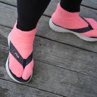 Vzduch byl o osm stupňů chladnější než voda, takže teplé ponožky se na břehu hodily. 