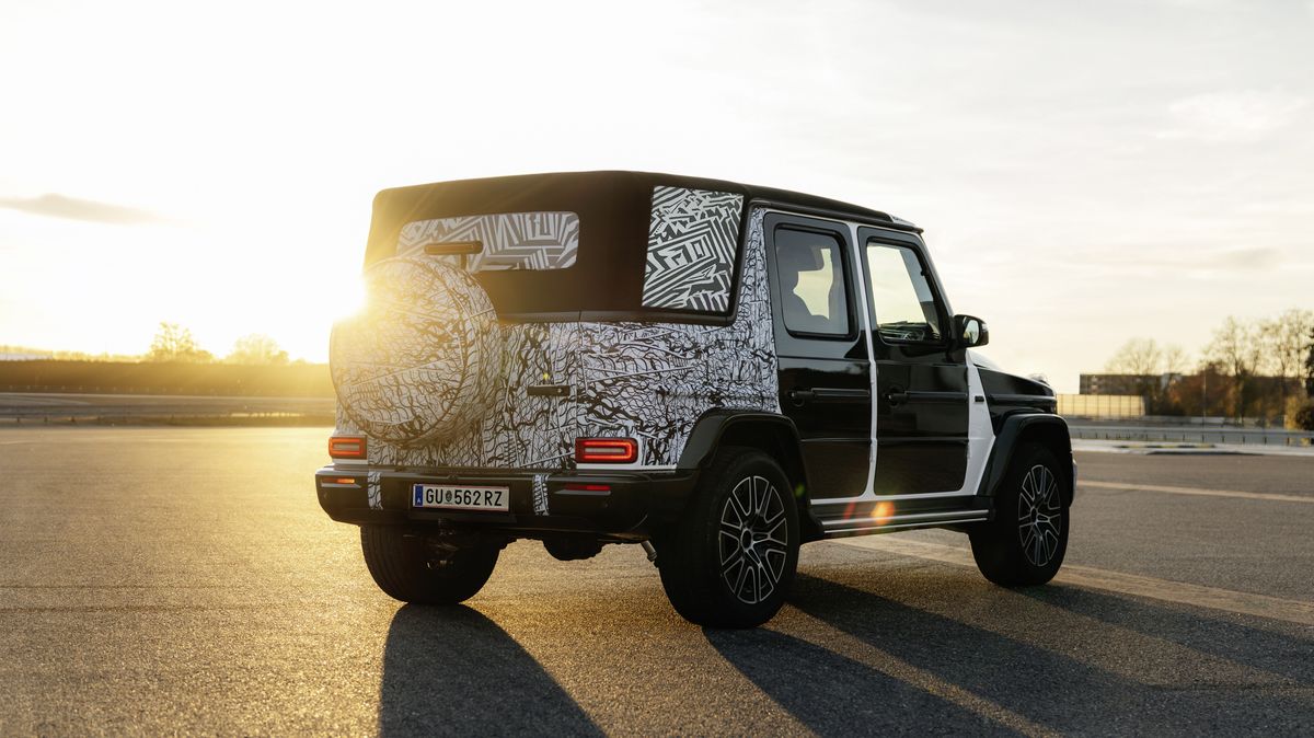 Off-road se stahovací střechou. Mercedes ukázal kabriolet třídy G