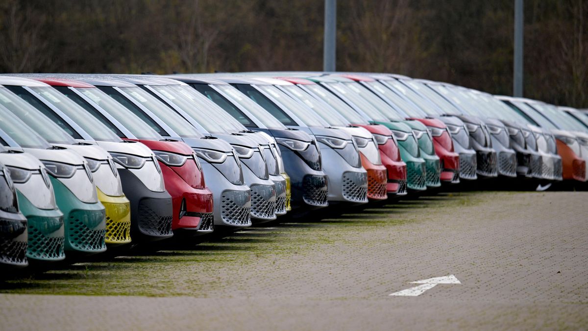 Trumpova cla přiškrtila německý průmysl. Nejvíce na ně doplatily automobilky