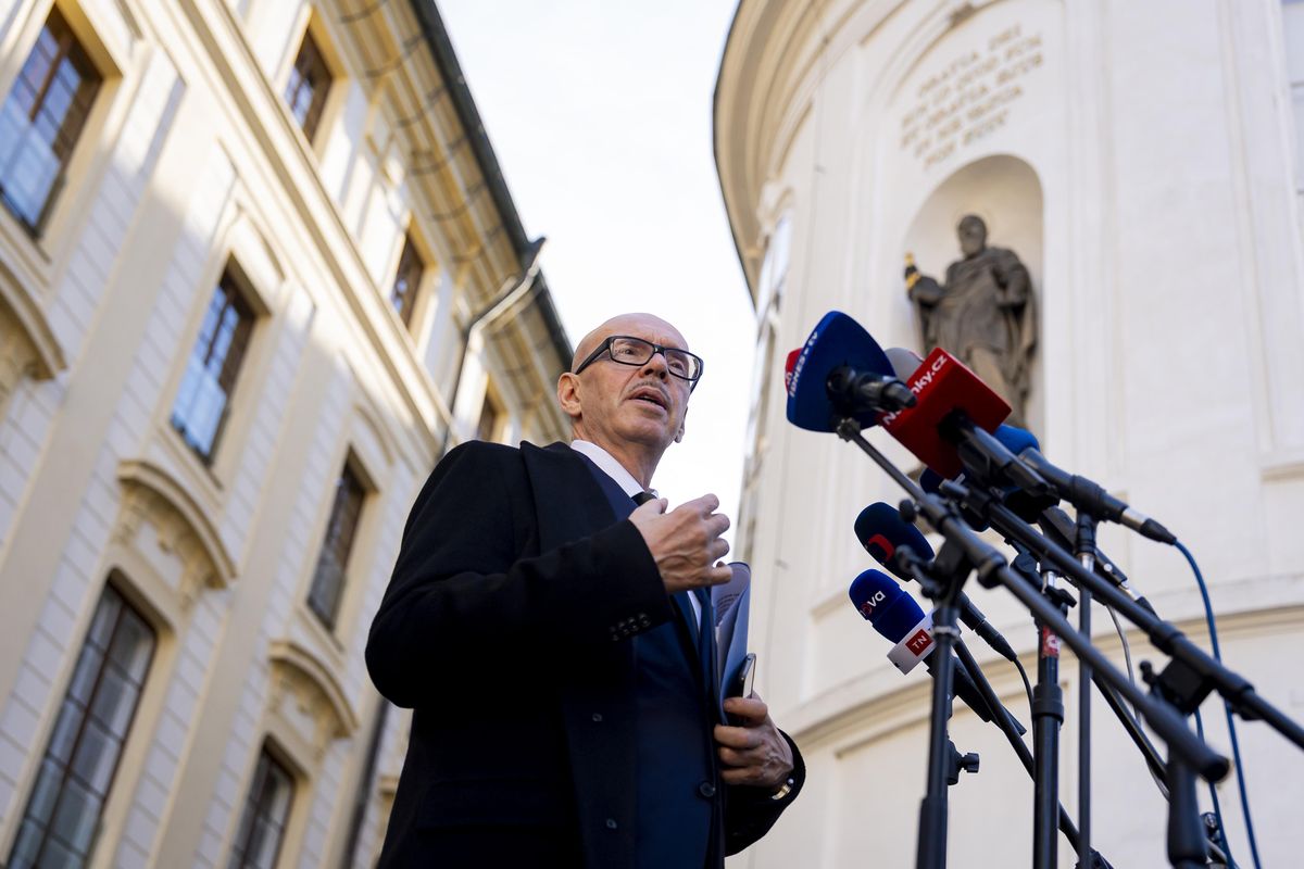 Glosa: Dávám ministru kultury rok, maximálně dva