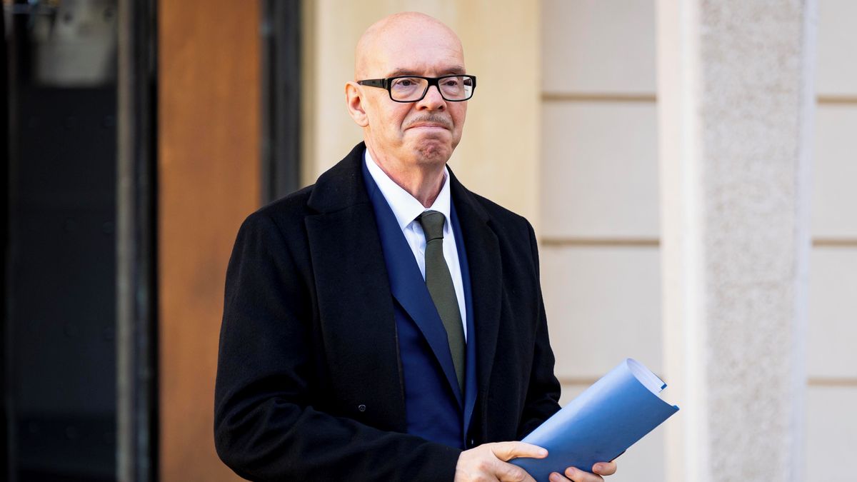 Ředitelé ČT a ČRo vyzývají Klempíře k diskusi o financování médií