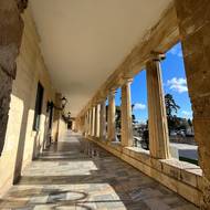 Budova paláce sv. Jiřího a sv. Michaela