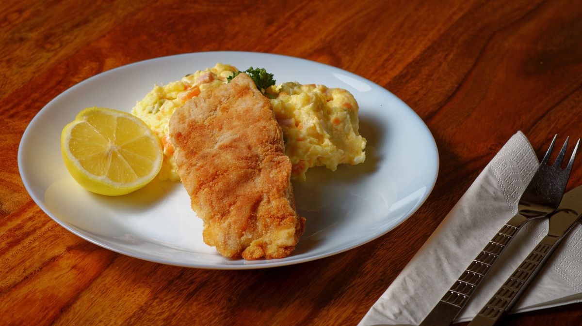 Bramborový salát rozděluje Česko. Každý pátý do něj dává kečup