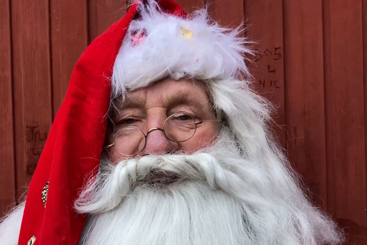 Služebně nejstarší Santa na světě dělá dětem radost úctyhodných 64 let