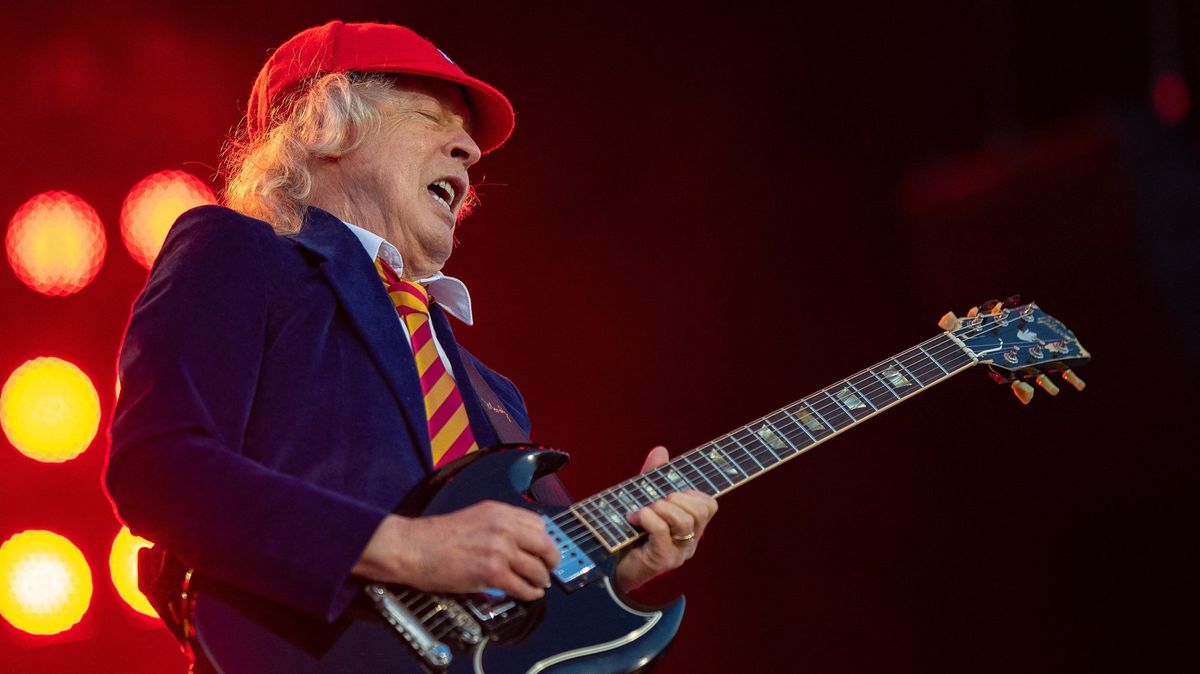 Veselé a divoké. Sedm vánočních hitů rockových hvězd