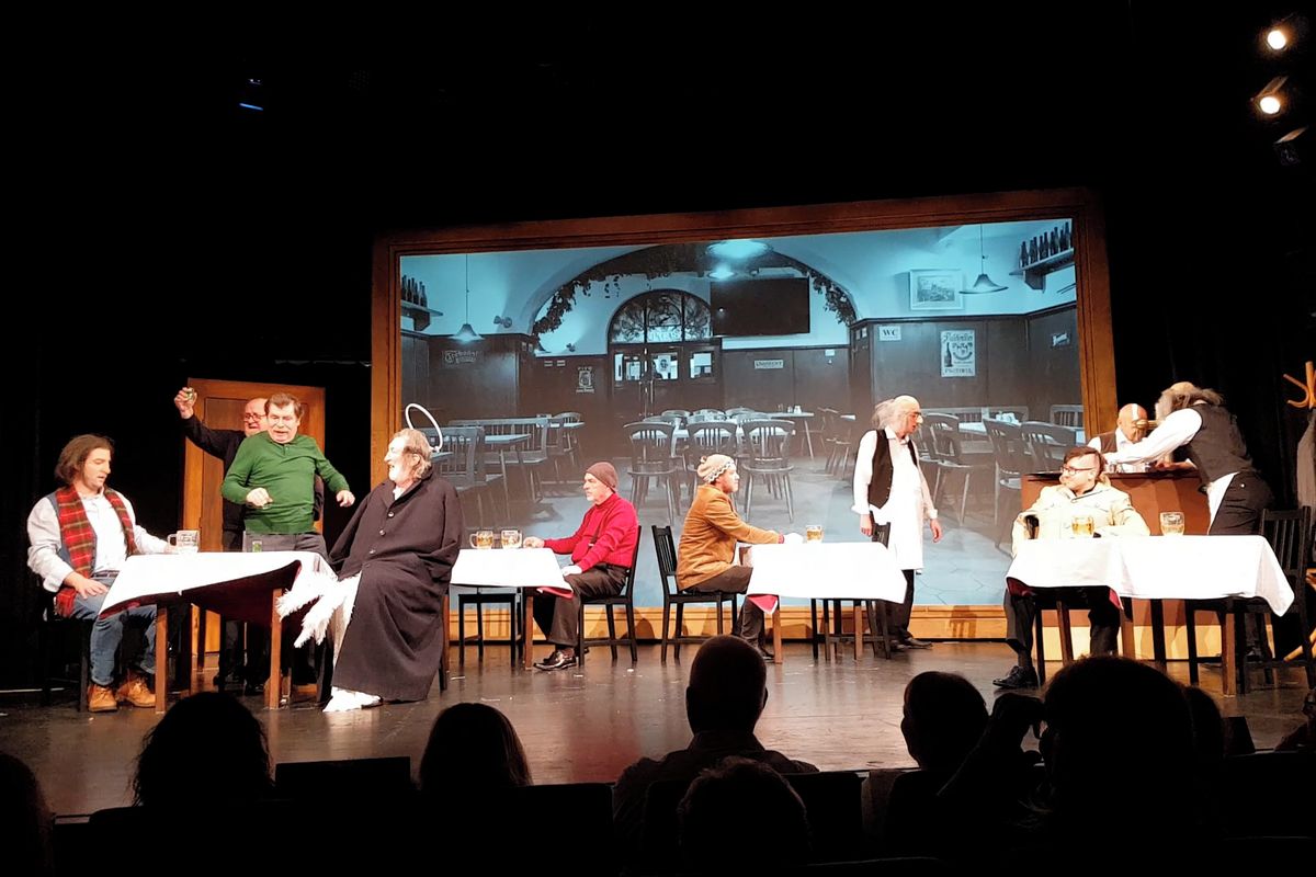 Muži z hereckého klanu Polívků se poprvé sešli na jednom jevišti ve hře, která je poctou Pecovi