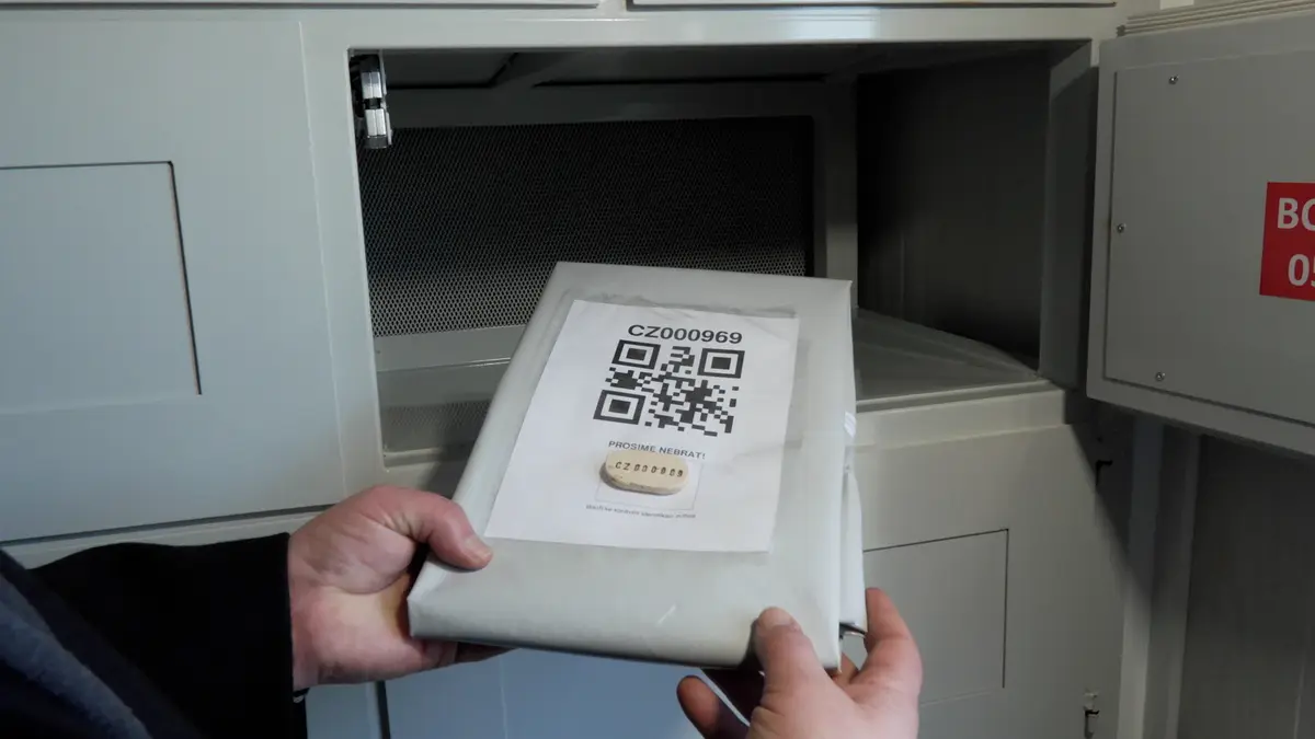 V Česku se začínají rozšiřovat pietní místa pro mazlíčky. Samoobslužné boxy poskytují maximální soukromí