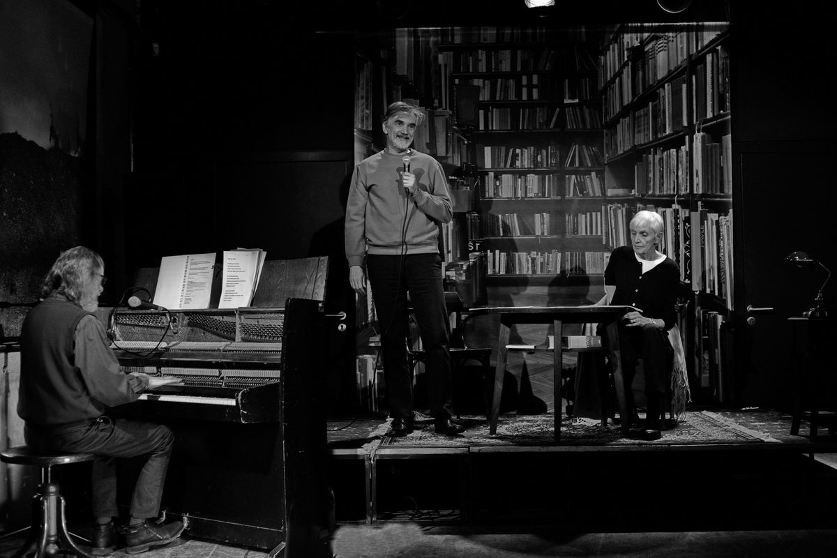 RECENZE: O češtině vážně i nevážně 