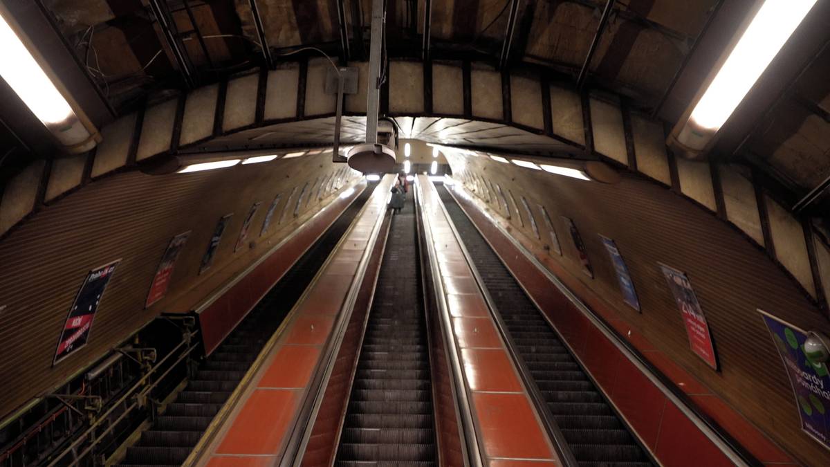 Sovětské eskalátory svezou poslední cestující v neděli 1. února. 