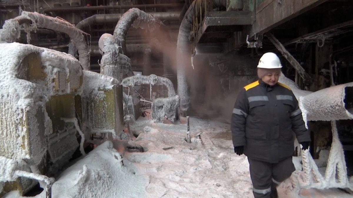 Rakety nedorazily, kdy měly. Zelenskyj obvinil Západ z kolapsu energetiky na Ukrajině