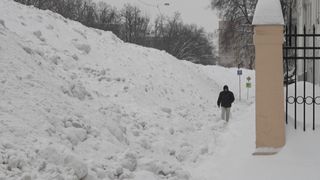 Další sněhová kalamita v Moskvě. V lednu nasněžilo nejvíce za 203 let