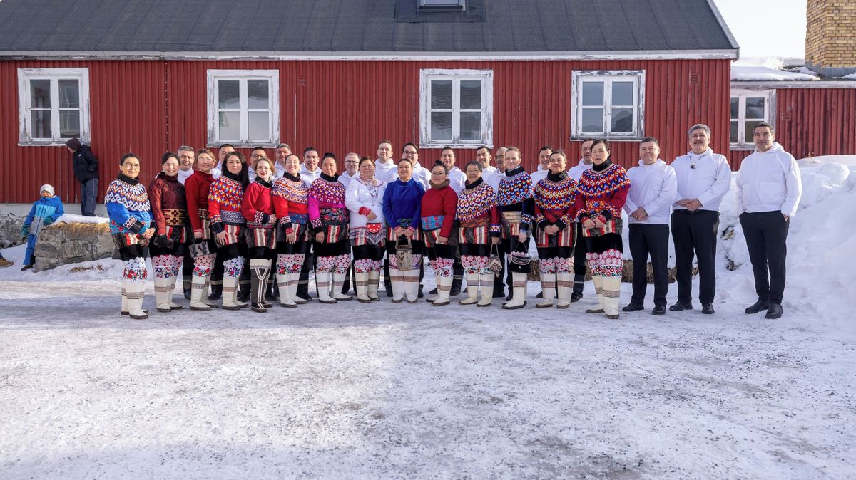 Česko má s Grónskem víc společného, než byste čekali: jejich národní kroj nese stopy moravských vzorů i českých korálků