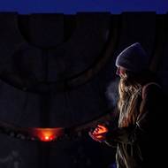 Průvod prošel trasou od bývalé vlečky na židovský hřbitov.