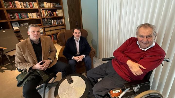 Macinka s Turkem navštívili Zemana