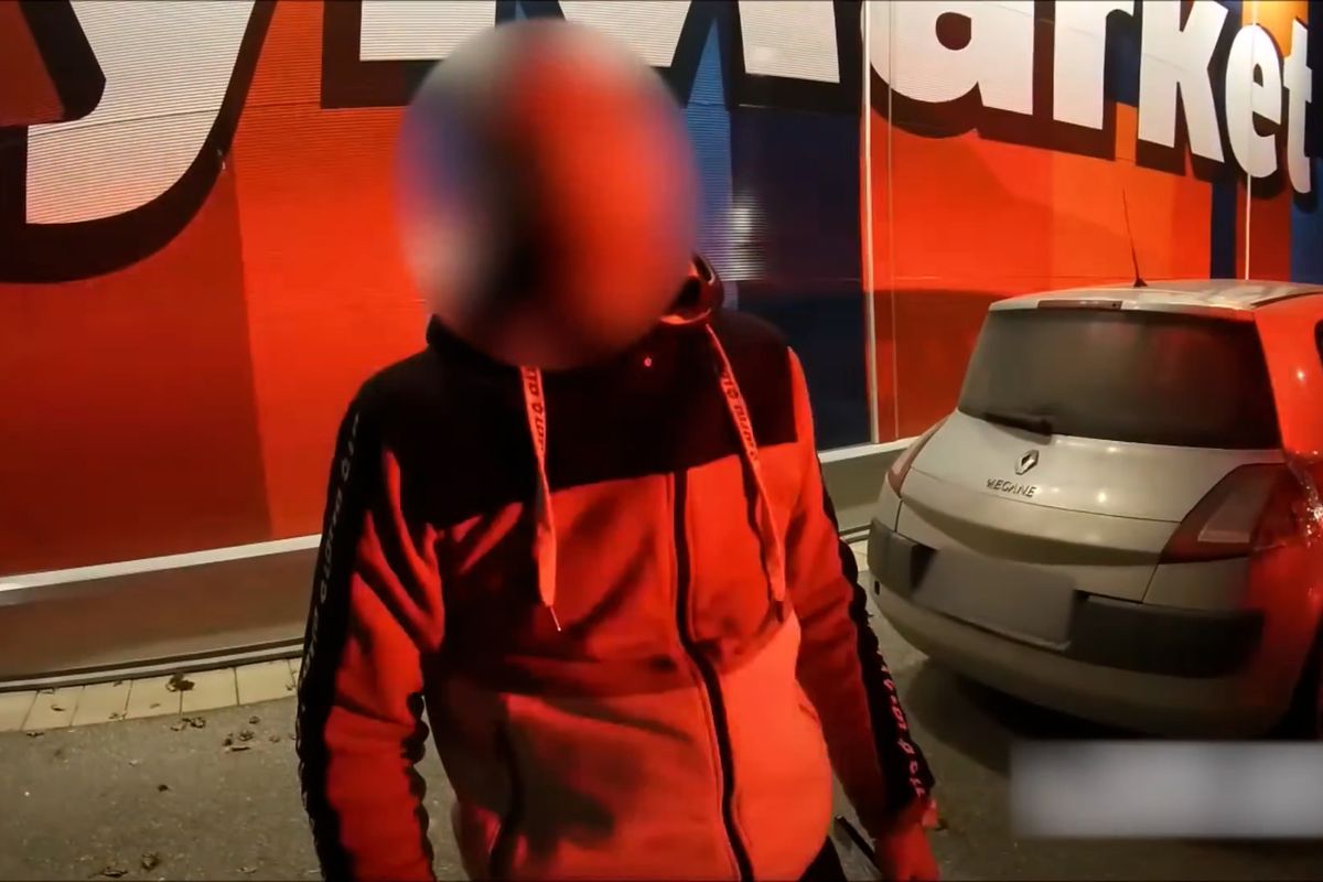 Policisté na Chrudimsku kontrolovali tři osoby za volantem, řidičák neměl žádný, drogy asi všichni