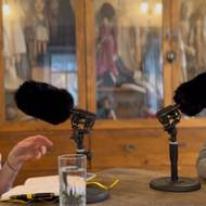 Lucie Výborná a Klára Melíšková při jednom z rozhovorů