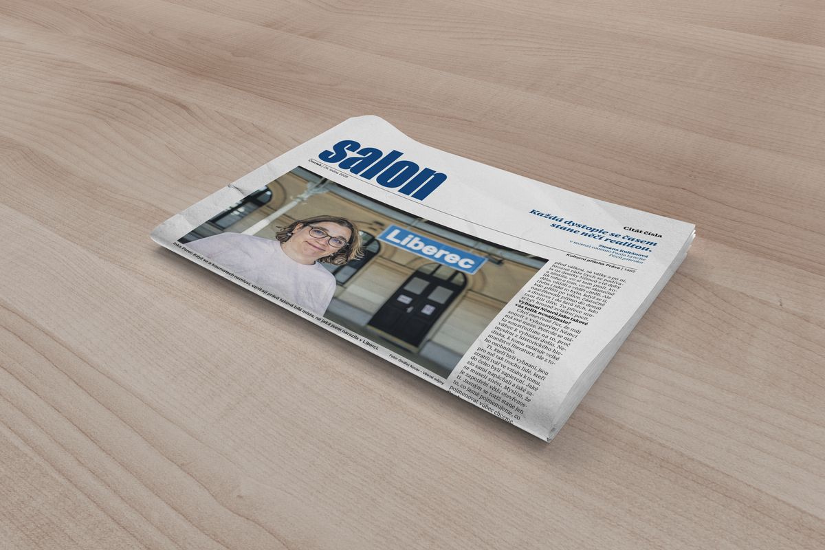 Vychází nový Salon: S Inkou Pareiovou o česko-německých vztazích, Deníky Sylvie Plathové i nové romány Paula Lynche a Eliho Beneše