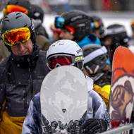 Snowboardy už jsou dnes na českých sjezdovkách úplně běžné.