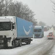 Kamiony v Hostivici u Prahy blokují dopravu