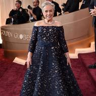 Kathy Batesová vypadala velmi elegantně v luxusních krajkových šatech s mašlí v pase.