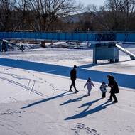 Lávka v Černošicích aktuálně vlastně není potřeba. Přejít se dá i po řece. 