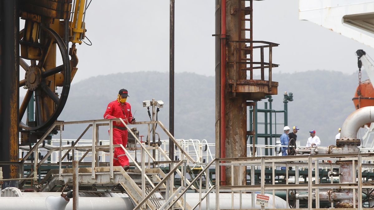 Trump: USA budou Venezuelu spravovat a těžit její ropu řadu let