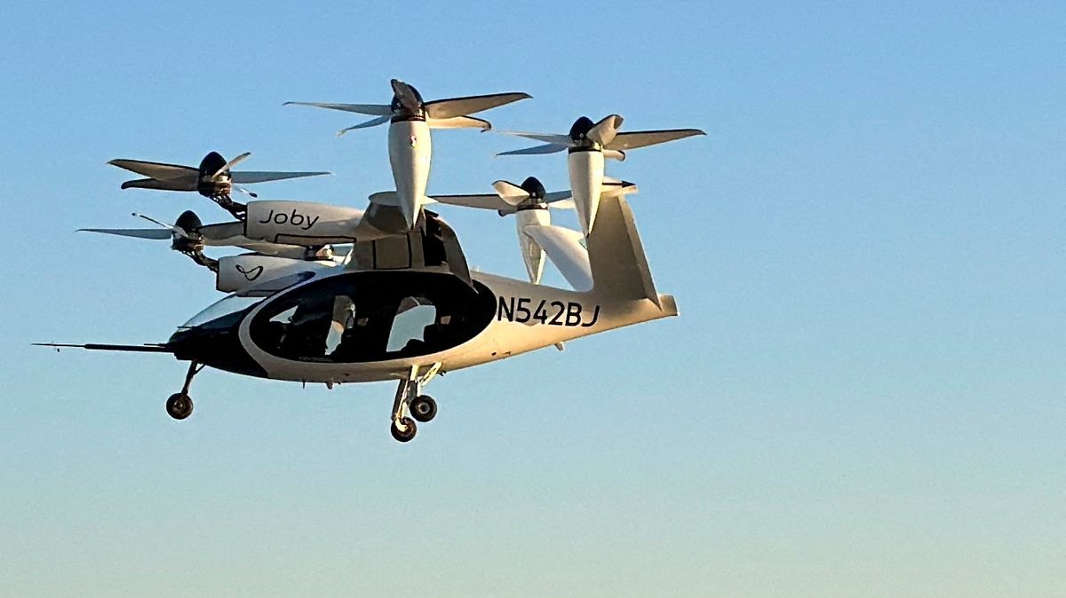 V Dubaji budou už letos létat elektrické taxíky