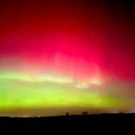 Polární záře nad Německem kouzlila všemi možnými barvami.
