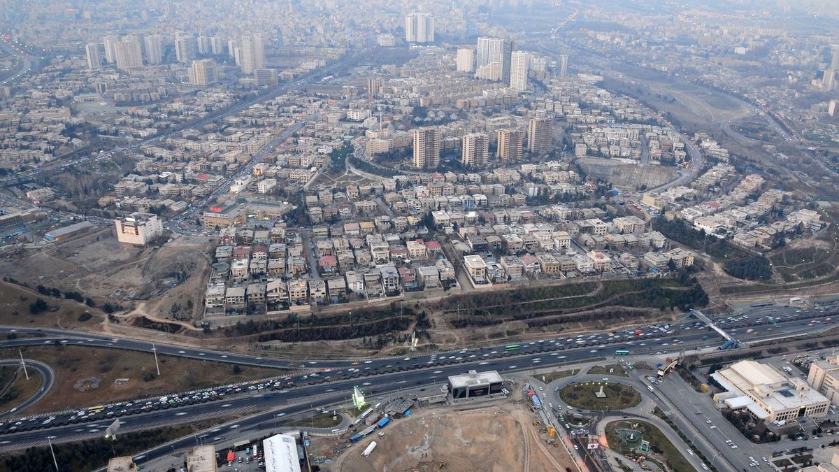 Rozsáhlé protesty v Íránu. Při střetech zemřelo již šest lidí