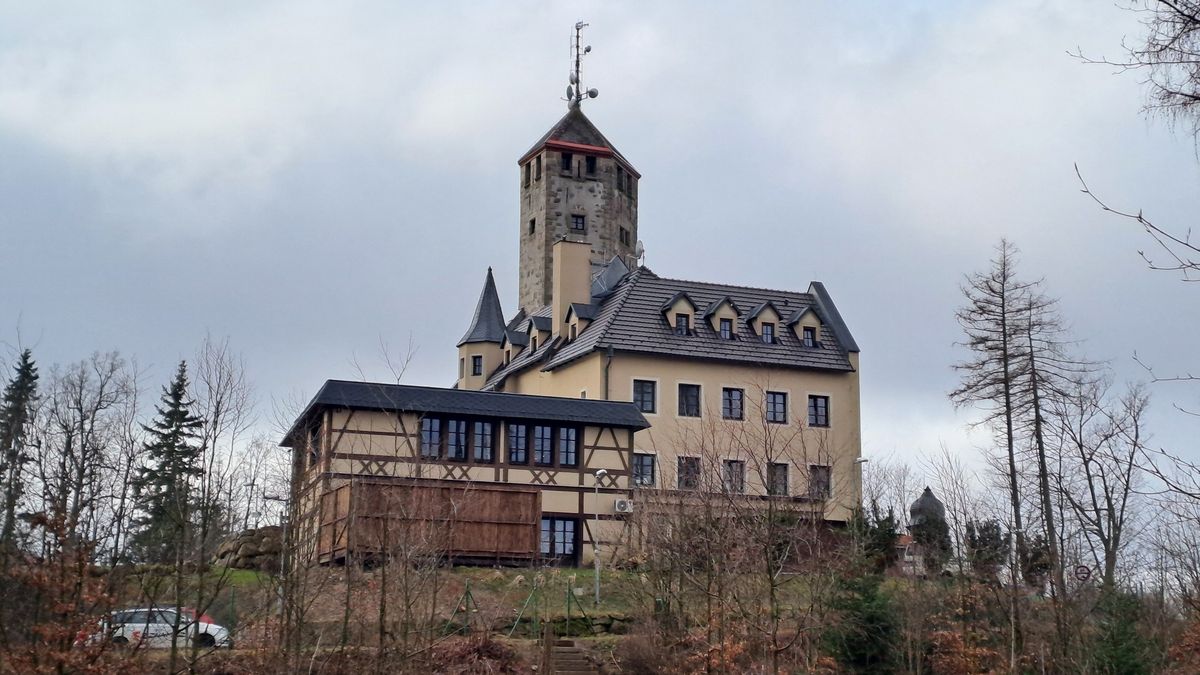 Vrchní soud začal projednávat odvolání v dotační kauze lázní Chrastava či Liberecké výšiny