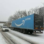 Kamiony v Hostivici u Prahy blokují dopravu