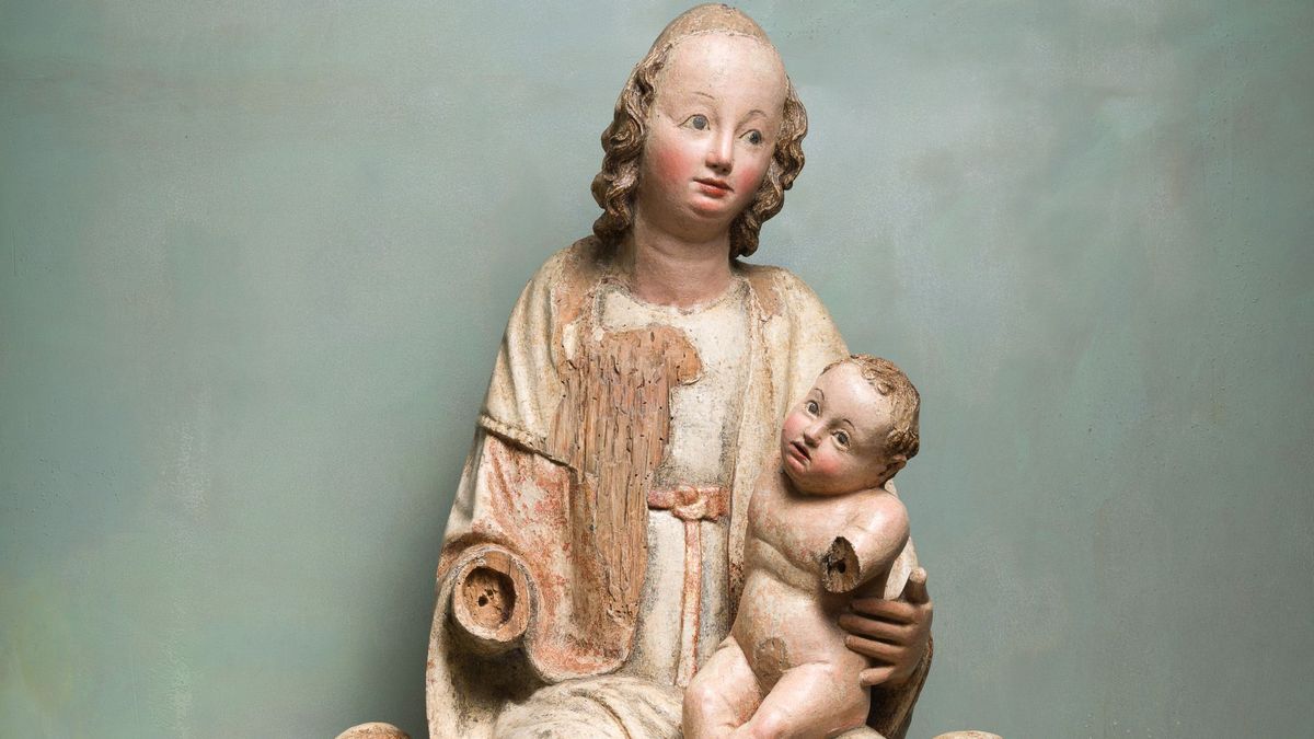 Vzácná Madona z Havraně už zdobí středověkou expozici v pražském Anežském klášteře