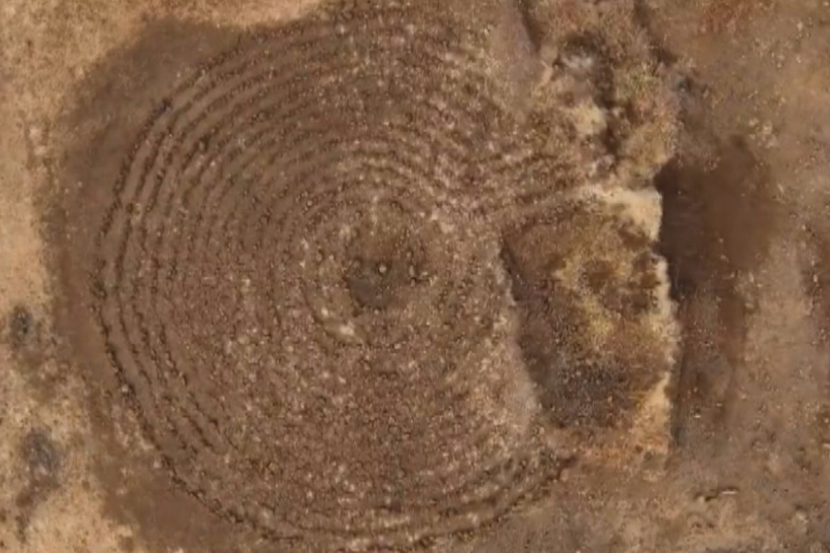 Kamenná spirála dějin: Největší kruhový labyrint Indie a jeho možné spojení s římským světem