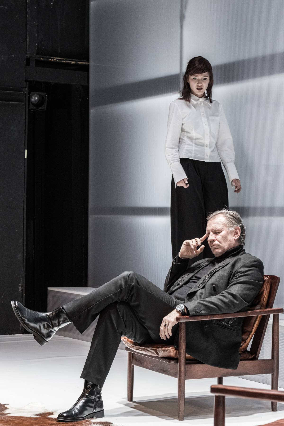 V inscenaci Fernando Krapp mi napsal dopis hraje po boku Romany Widenkové.