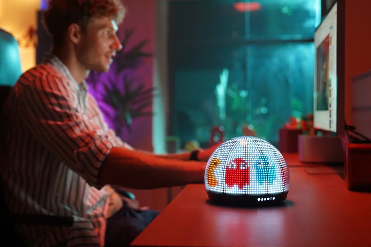 CES 2026: Největší atrakci Las Vegas zmenšili, aby se vešla každému na stůl. Emoce budí stále