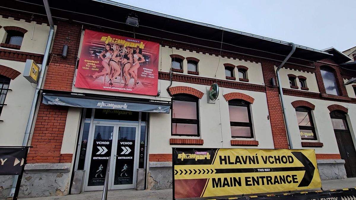 Velký erotický klub v Praze se musí vystěhovat z holešovické tržnice, míří do centra města