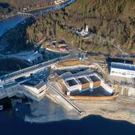 Stavba bezpečnostního přelivu na Orlické přehradě