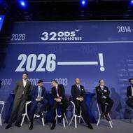 Zvolení místopředsedové čekají na „grilování“ od delegátů.