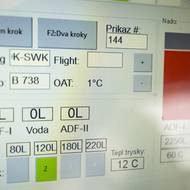 Od října do dubna funguje odmrazování neustále, zbytek roku je v pohotovosti na vyžádání kapitána. 