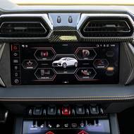 Infotainment je po modernizaci již bezchybný.