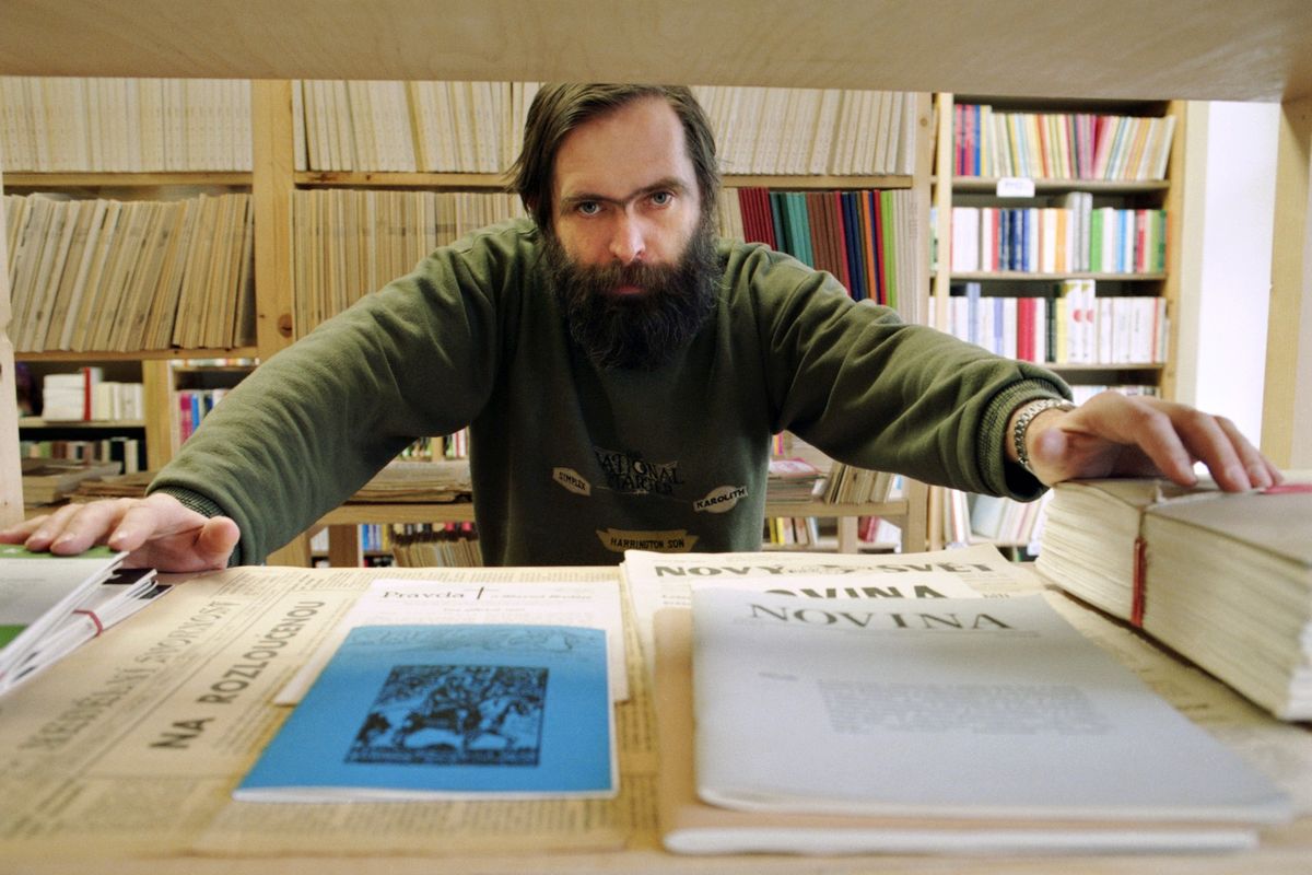 Samizdatová dílna Jiřího Gruntoráda nezahálela, ani když byl ve vězení