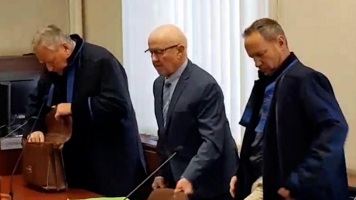 Trpí vzpomínkovým klamem. Psychiatr u soudu odmítl, že se vozil po ordinaci pacientce na zádech