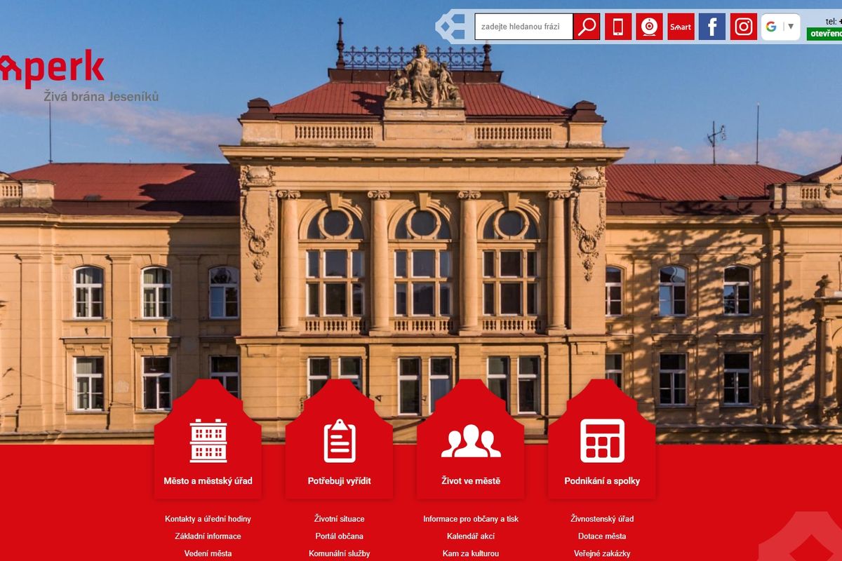 Neslouží jen k získání informací, ale i k řešení problémů. Šumperk vylepšil AI voicebota